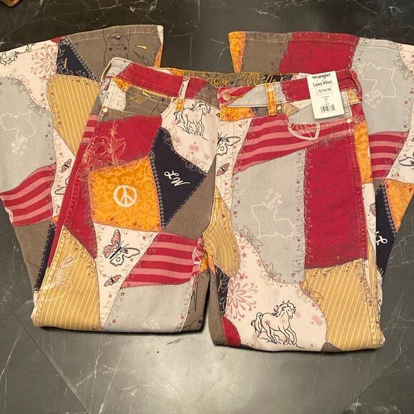 Wrangler X Women's Lainey Wilson Sundown Printed Patchwork Bell Bottom 32x32 - Picture 4 of 7